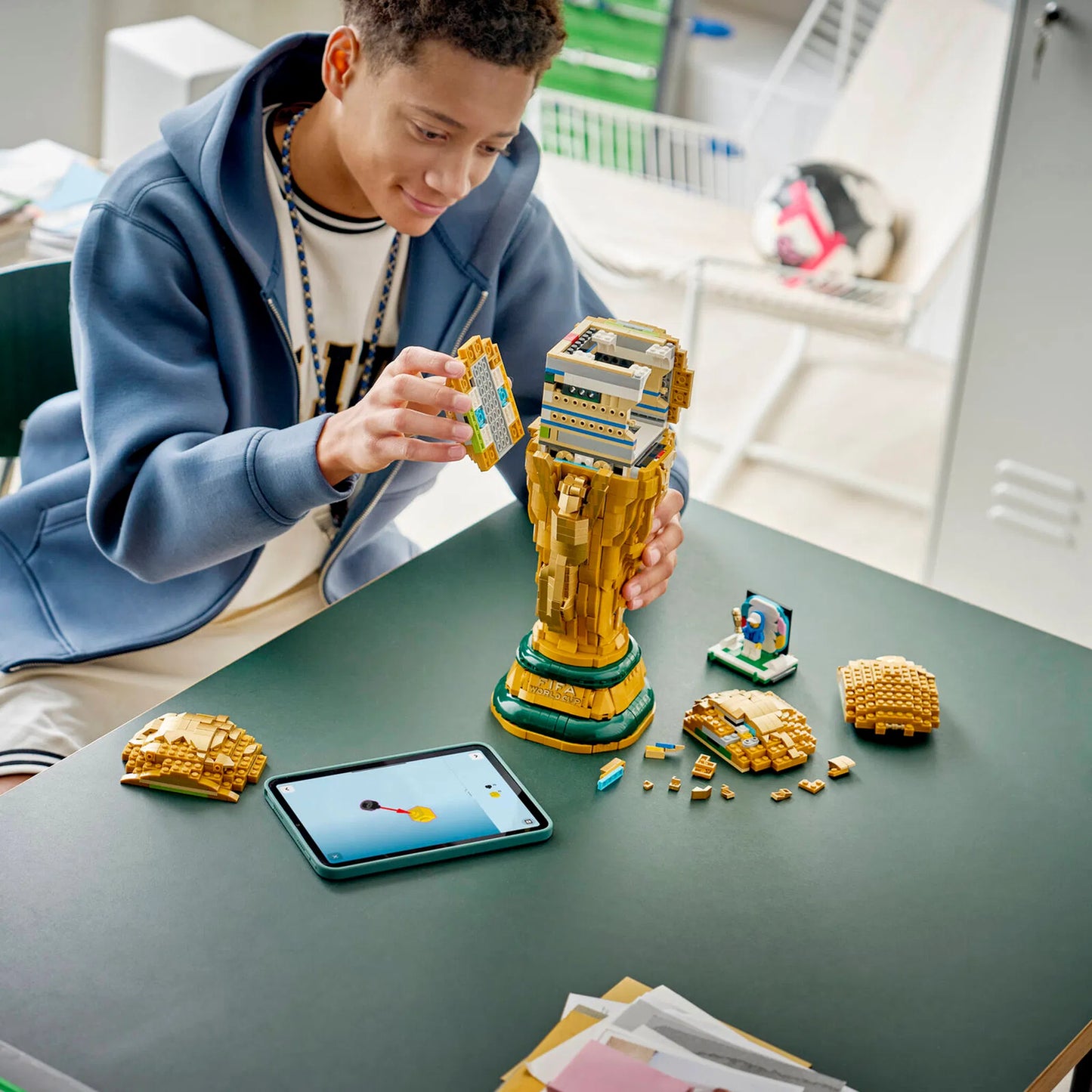 World Cup Official Trophy 2842PCS